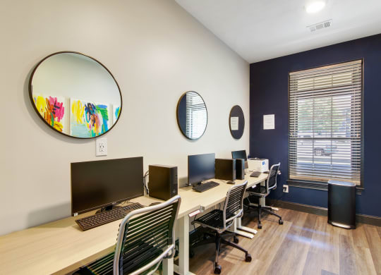 business center with computers at Grand Reserve at Columbus Apartments in Columbus, Georgia, GA