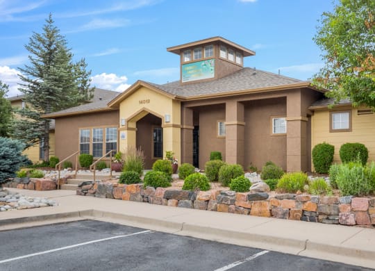 Leasing Office Exterior | Reflections | Aurora CO