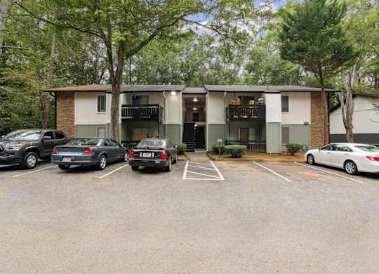 Riverwood Apartments in Roswell, GA Building Exterior