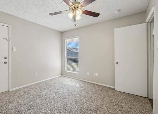 Rustic Oaks Apartments in Wylie, Tx bedroom