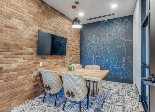 Private Room of Coworking Space at St. Elmo Apartment in Austin, TX