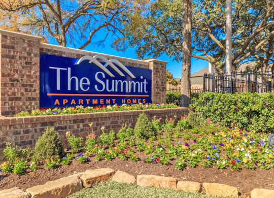 The Summit Apartments entrance at The Summit Apartments