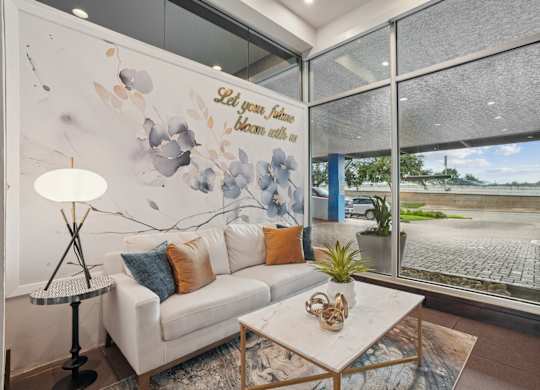 The Grand Upper Kirby Apartments in Houston, TX Lobby