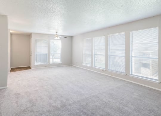 Sawgrass: Dining Area, at Westdale Hills, Texas