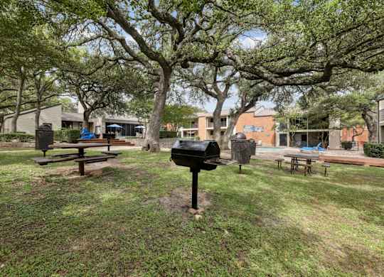 BBQ grill surrounded by lush landscaping at Westdale Pointe in Austin, TX