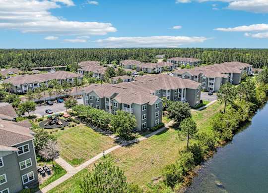 A bird's eye view of Oakleaf Plantation apartments in Jacksonville, FL