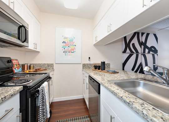 Chef-Inspired Kitchens at Hidden Oaks Apartments, Citrus Heights