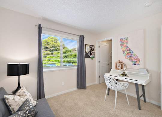 Vibrant Living Experience at Hidden Oaks Apartments, Citrus Heights, CA, 95621