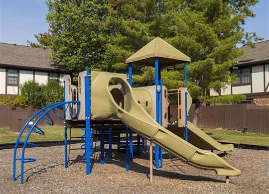 Play Area at Woodland Springs Apartment Homes, Indiana, 46033