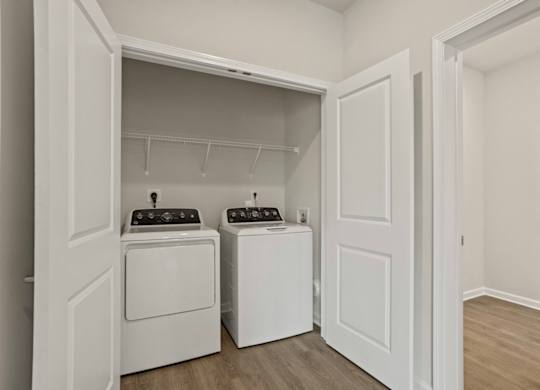 Grande at Geyser Falls Luxury Apartments In-Unit Washer and Dryer
