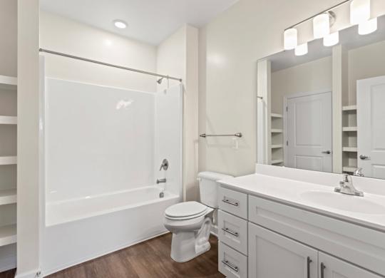 Peaks of Lexington Clubhouse Bathroom with tub and shower