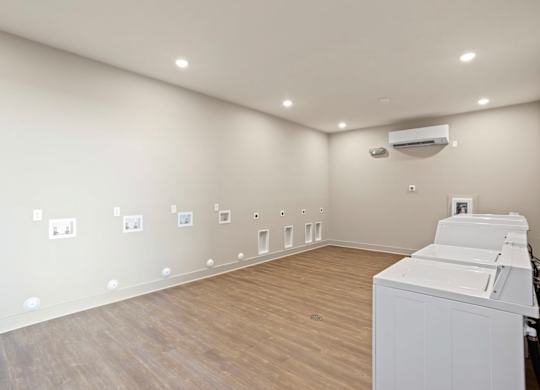 Peaks of Lexington Community Laundry Room