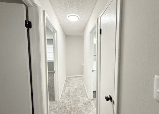 Reserve at Hillcrest Townhomes upstairs hallway