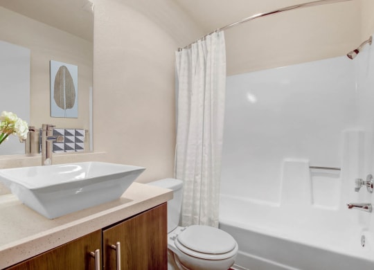Bathroom With Bathtub at 430 Kelton, California