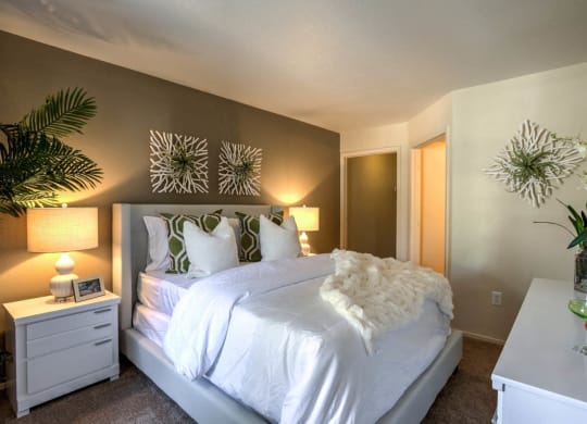 Gorgeous Bedroom at Bermuda Terrace, Las Vegas, 89183