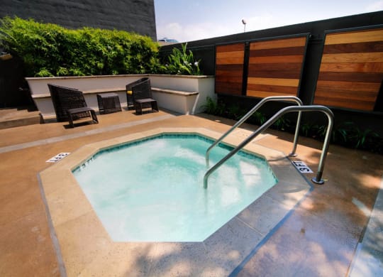 Hot Tub at El Greco Lofts, Los Angeles