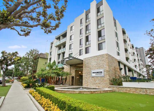 Exterior View at Rochester Apartments, Los Angeles, California