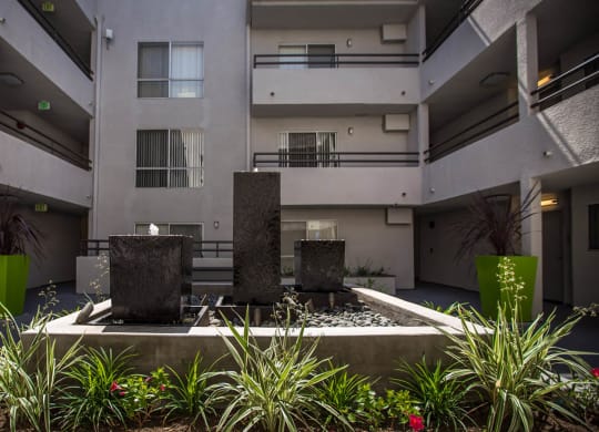Courtyard View at Toluca Lofts, Toluca Lake