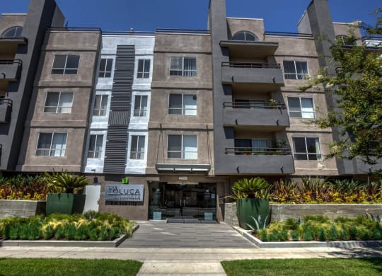 Elegant Exterior View at Toluca Lofts, California, 91602