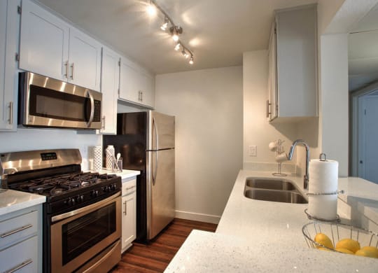 Fully Equipped Kitchen at Toluca Lofts, Toluca Lake