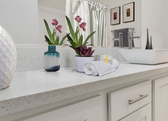 Bath at Waverly, Los Angeles, 90039