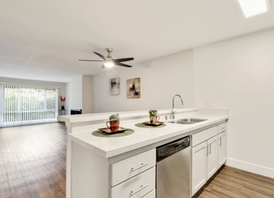 Kitchen areaat Waverly, Los Angeles, 90039