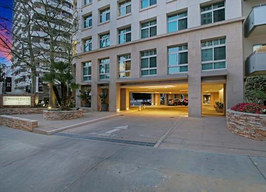 Exterior Landscape at Wilshire Margot, California, 90024