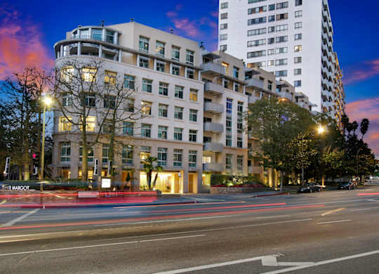 Building Exterior View at Wilshire Margot, Los Angeles California