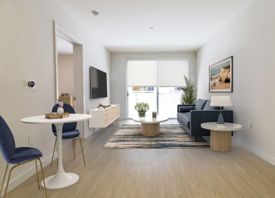 Dining Area at Seventh West Apartments, Santa Monica, CA 90401 