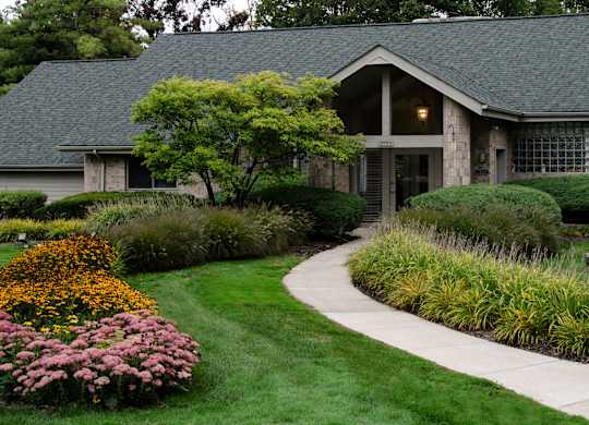 Front Entrance View at Heather Ridge Apartments, Westland, Michigan