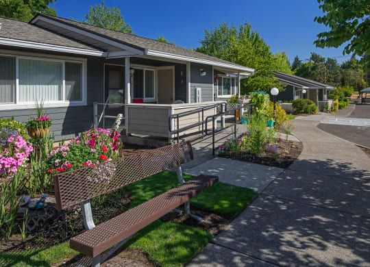 Stewart Terrace_Grounds