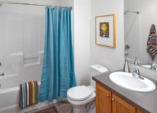 AcadiaGardens_Photo_Bathroom