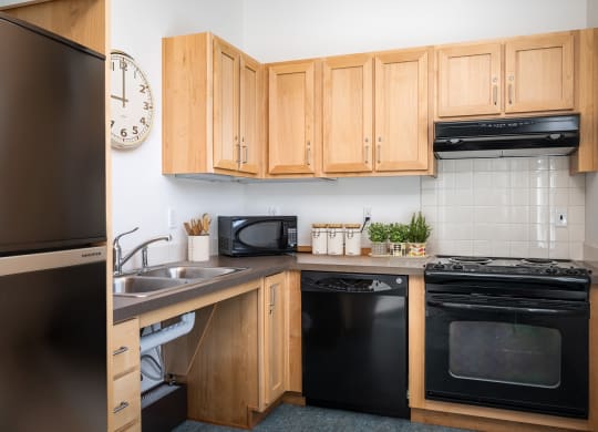 Acadia Gardens_Community Kitchen