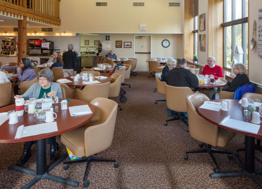 CreeksideVillage_Photo_EatingArea
