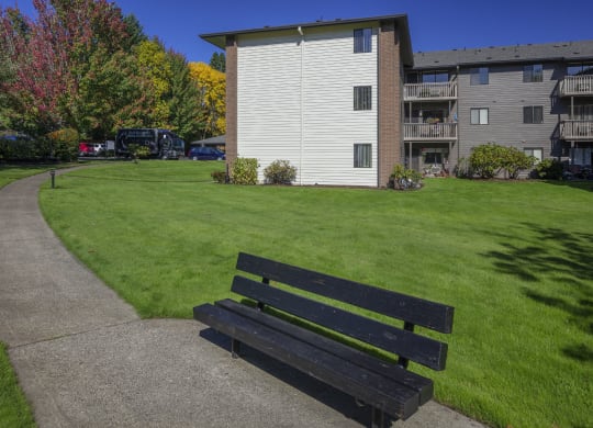 CreeksideVillage_Photo_Exterior