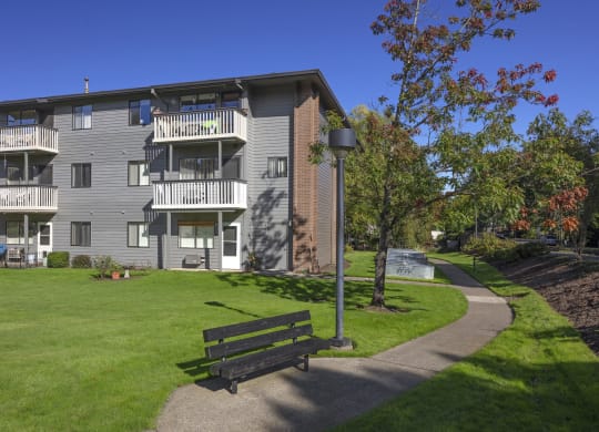 CreeksideVillage_Photo_Exterior