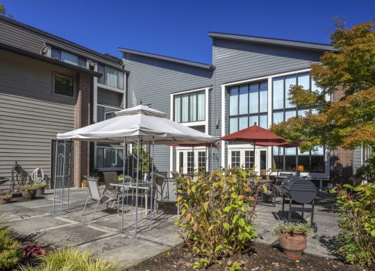 CreeksideVillage_Photo_Exterior