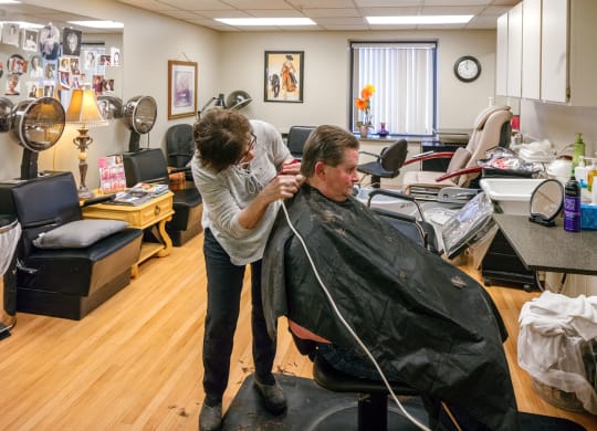 CreeksideVillage_Photo_Salon