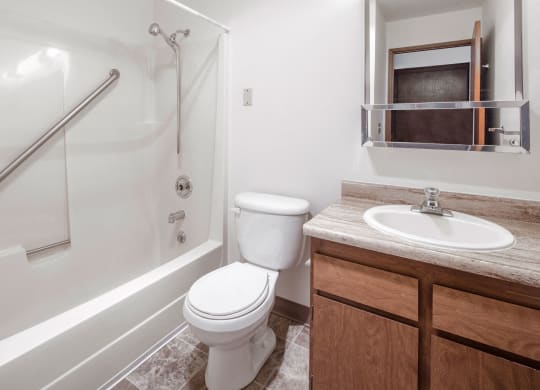 EastFairTerrace_Photo_Bathroom