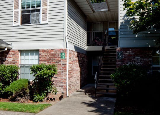 FirGrove_Photo_ApartmentStairs