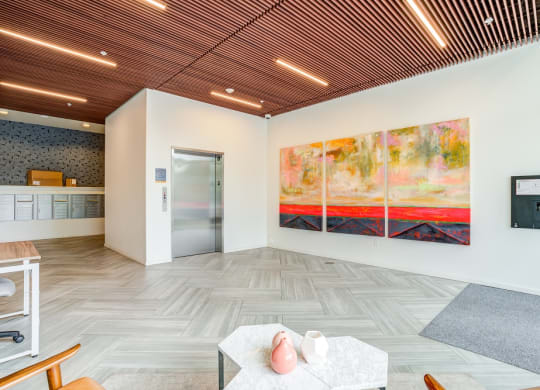 The Marilyn_The Lobby