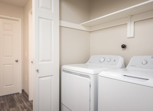 Suzann Plaza 2 Bed x 2 Bath