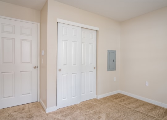 Suzann Plaza 2 Bed x 2 Bath