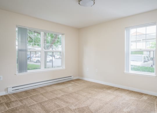 Suzann Plaza 2 Bed x 2 Bath