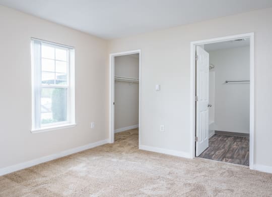 Suzann Plaza 2 Bed x 2 Bath