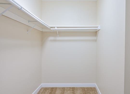 Suzann Plaza 2 Bed x 2 Bath