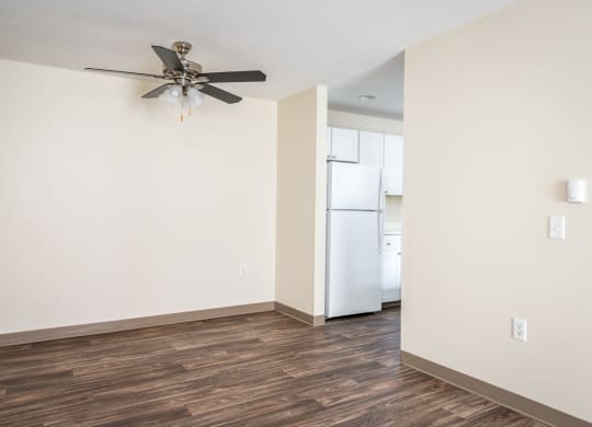 Suzann Plaza 2 Bed x 2 Bath