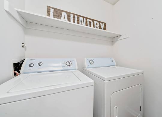 Washer Dryer at Brandemere Apartment Homes, North Carolina, 27106