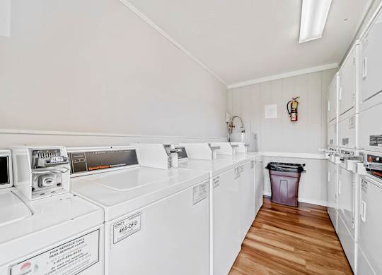 Laundry Room at Brandemere Apartment Homes, North Carolina