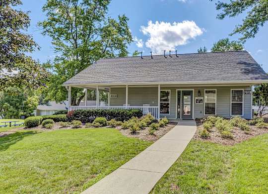 Walking Path at Brandemere Apartment Homes, Winston Salem
